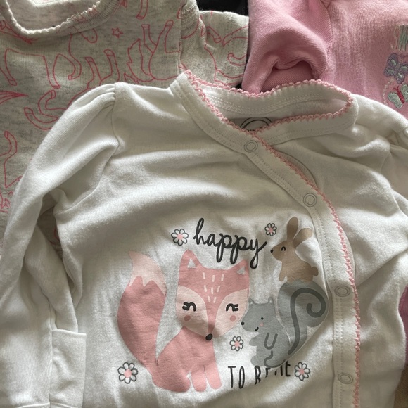 Baby Girl Clothing Lot of 44 two-piece sets, Sleeeper and Onesies Size 3 months. - Picture 5 of 9